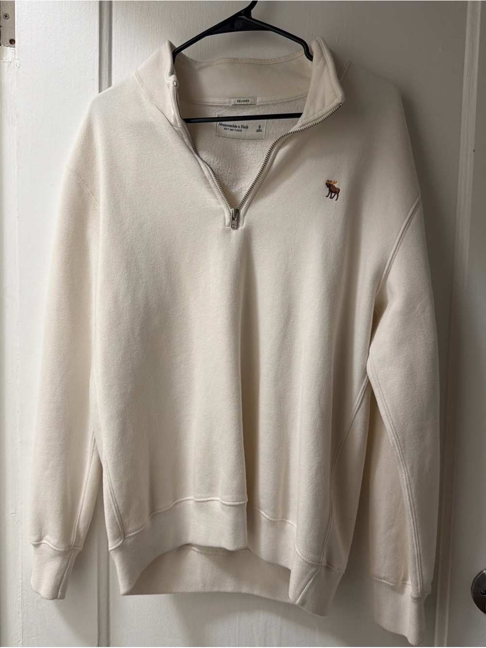 Abercrombie & Fitch Ivory Half-Zip Pullover Sweater